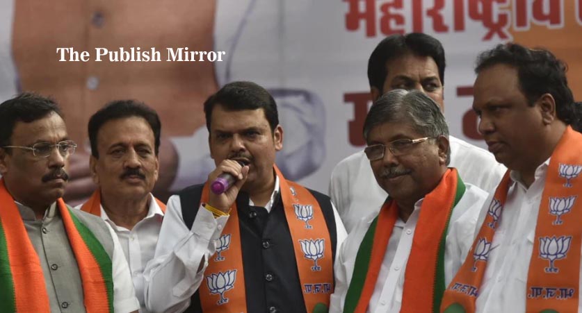 ‘Modi hai toh mumkin hai’, Fadnavis tells BJP workers as he becomes CM again