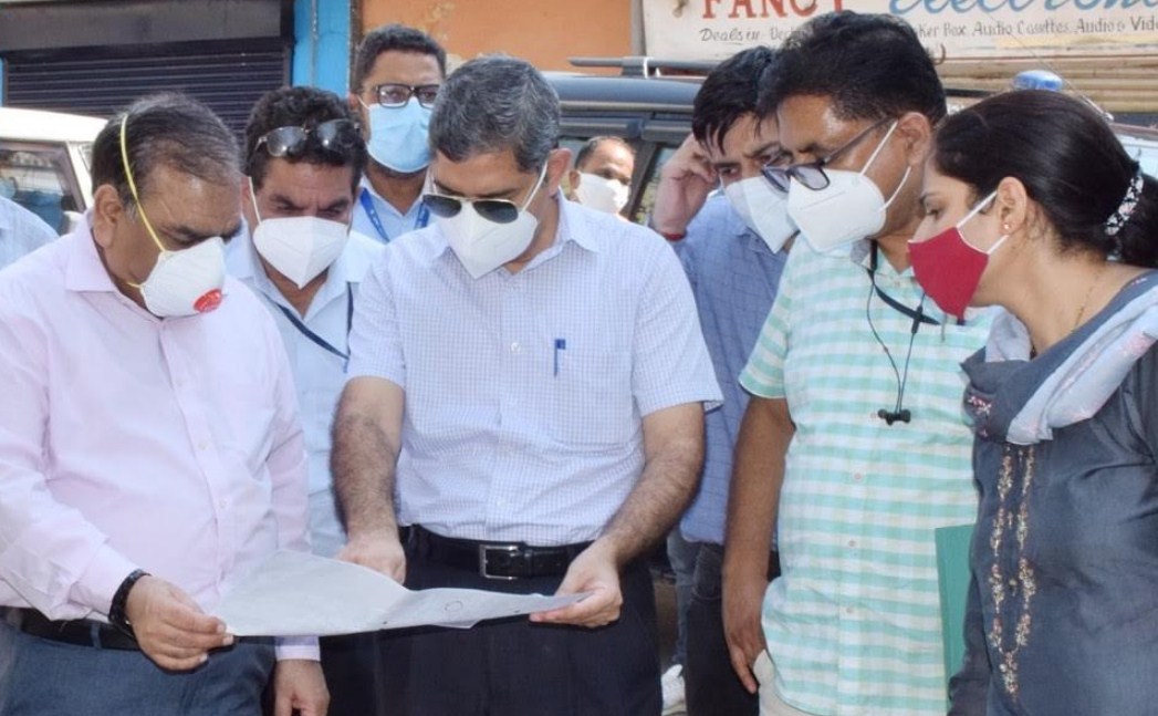 Central health team reviews Covid control measures in Udhampur