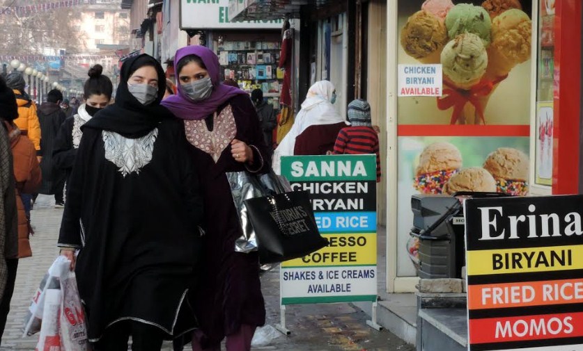 244 new COVID-19 cases reported from J&K today; 107 from Jammu and 137 from Kashmir division, total number of cases 121471