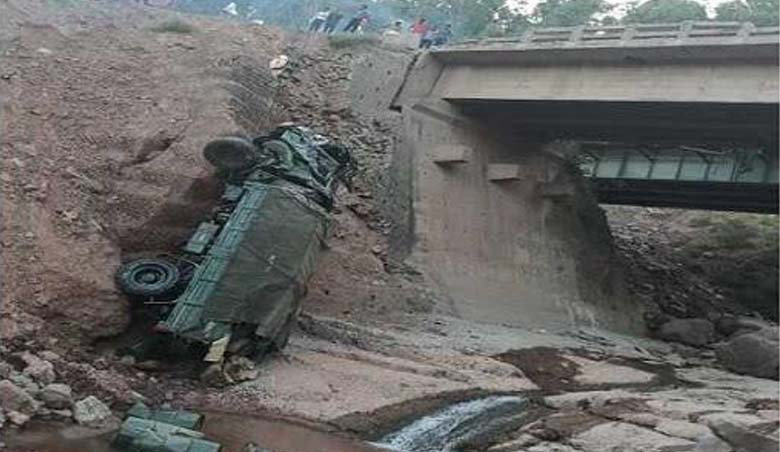 Army's EME Bn recovers ALS vehicle from 44-ft deep gorge in Udhampur