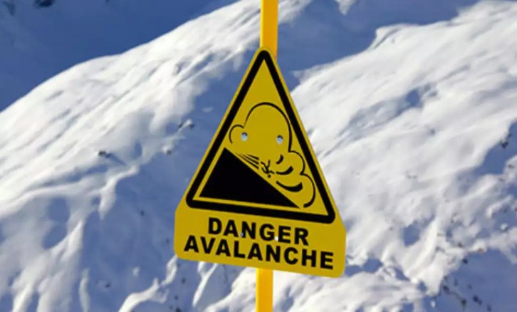 Fresh avalanche warning issued for higher reaches in J&K, Ladakh