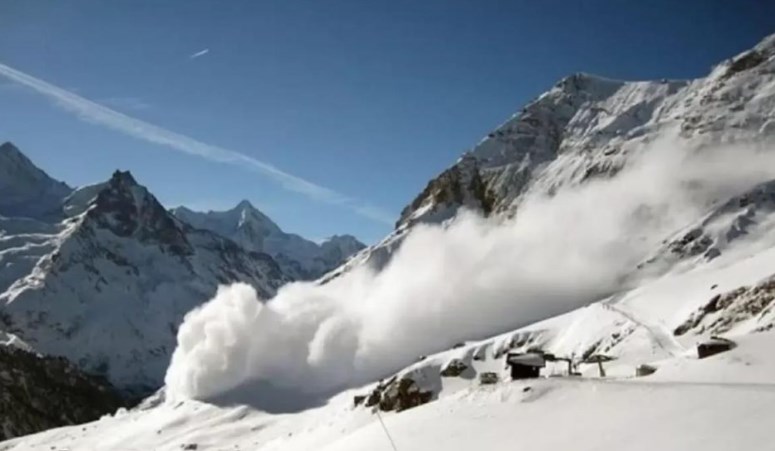J&K: Avalanche alert issued for eight districts for next 24 hours