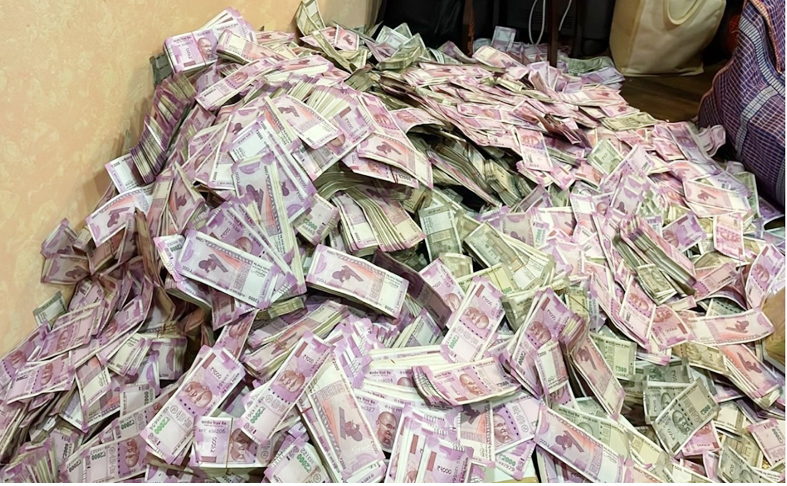 Rs. 20 Crore Cash Seized After Raids On West Bengal Minister Partha Chatterjee's Aide