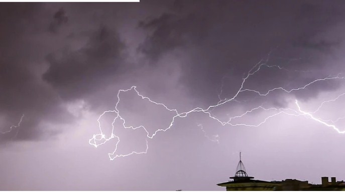 Lightning kills 83 in Bihar, 24 in Uttar Pradesh in single day