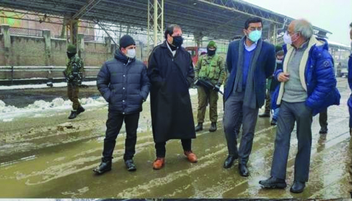 Snowfall: DC Srinagar  sanctions Rs 15 lakh immediate assistance to affected families