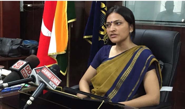 DC Jammu stresses upon 100% Kisan Credit Card Coverage