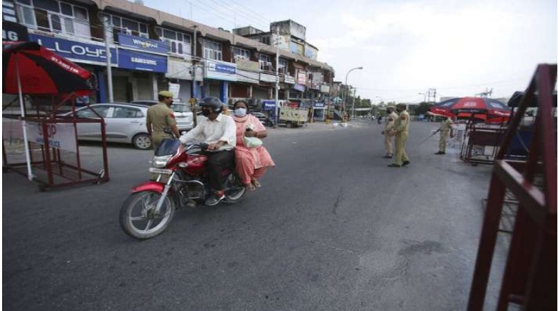Coronavirus cases in India near 60,000; deaths at 1,981
