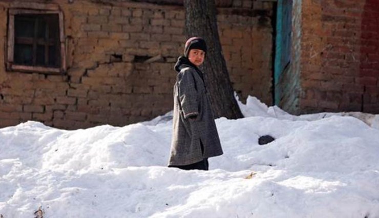 Temperature drops across J&K, snowfall likely