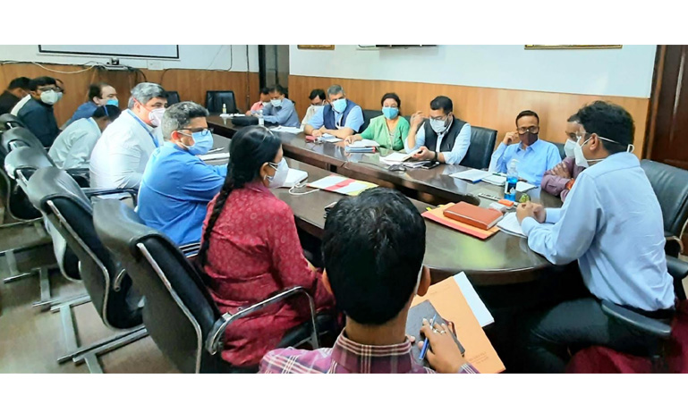 Designated Private hospitals to increase bed capacity for Covid patients: Div Com