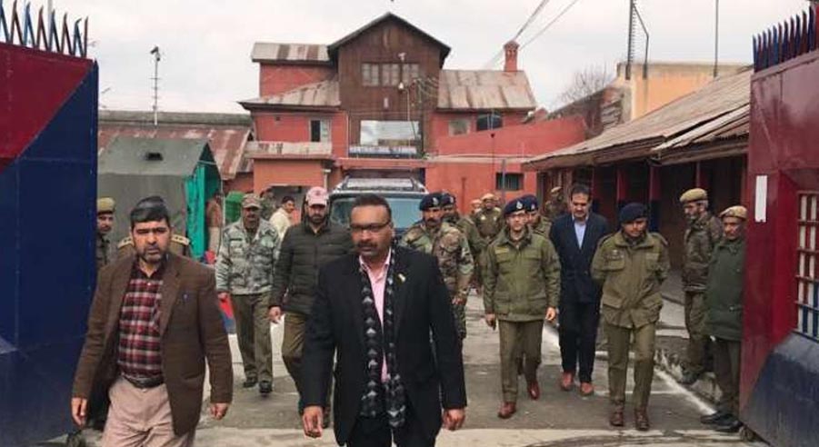JK police, BSF chiefs take stock of security scenario in South Kashmir