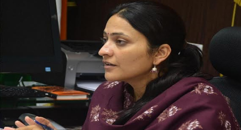 Deputy Commissioner Jammu reviews Kisan Credit Card, stresses for 100% Coverage