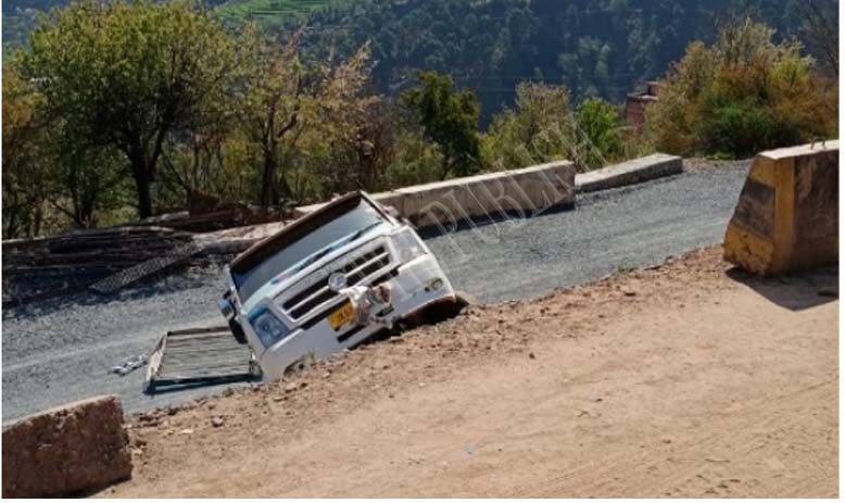 3 dead, one critically injured in Udhampur road accident