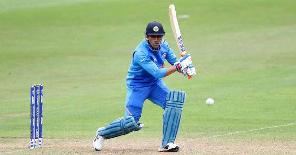 MS Dhoni may enter politics after retiring from cricket, hints BJP leader Sanjay Paswan