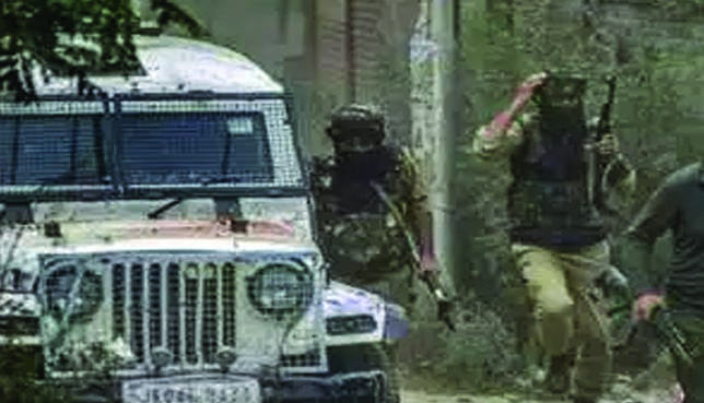 One CRPF Jawan Martyred, one injured in Grenade attack in  Anantnag