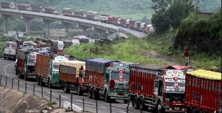 7000 vehicles stranded after fresh landslides hit Jammu-Srinagar National Highway