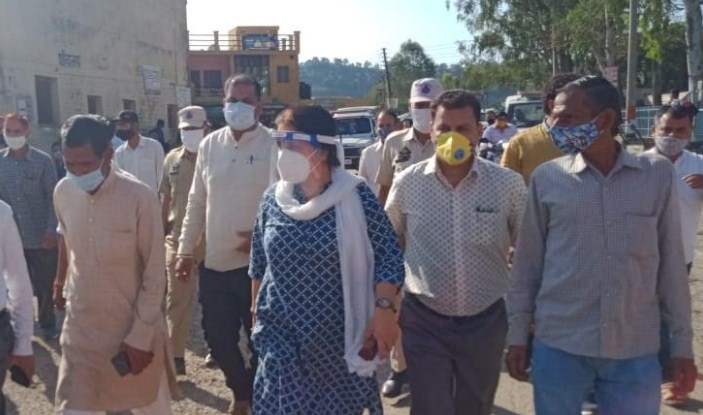 DC Udhampur reviews implementation of COVID protocol in Ramnagar