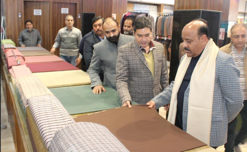 Local industry pivotal in boosting  economy, employment generation: Dy CM