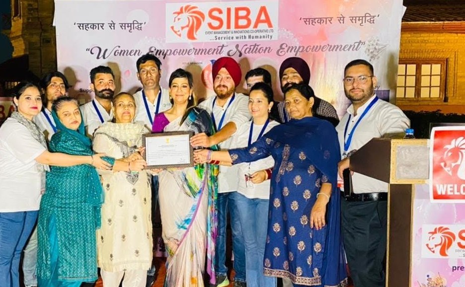 Yasha Mudgal distributes prizes among winners of Kitchen Queen-2022