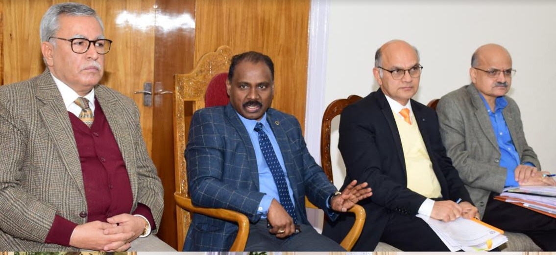 Joint Delegation of Trade Associations from Kashmir calls on Lt Governor, projects various issues and demands