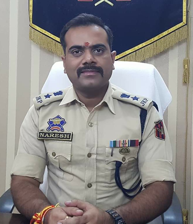 SP Katra Naresh Singh gets Gallantry award for brave act during Bhirti Katra encounter 
