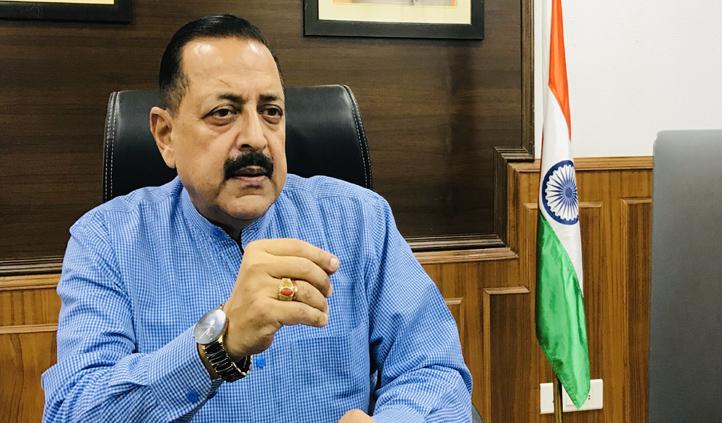 Present most friendly face to encourage investors: Dr Jitendra to J&K Bank management