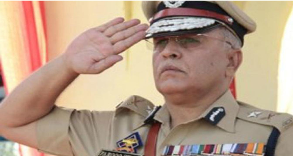 Former IGP Farooq khan likely to be Governor's new Advisor