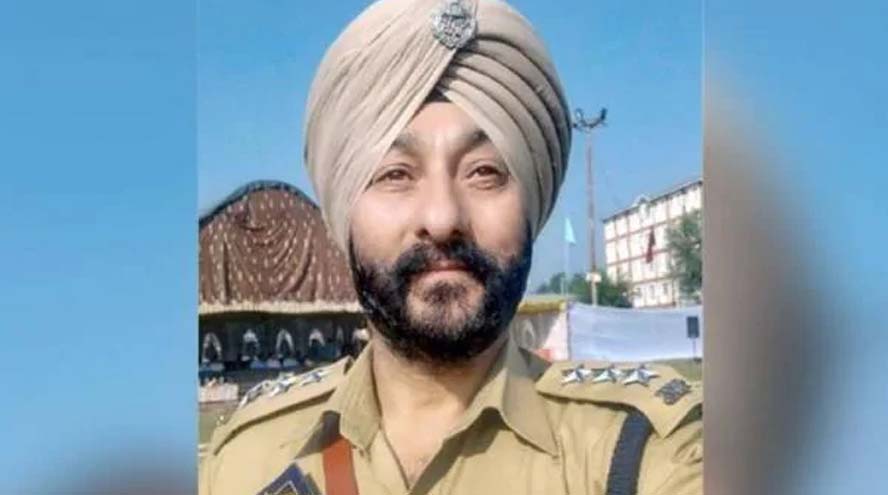 NIA files chargesheet against suspended J-K DSP Devinder Singh, five others for spreading terror