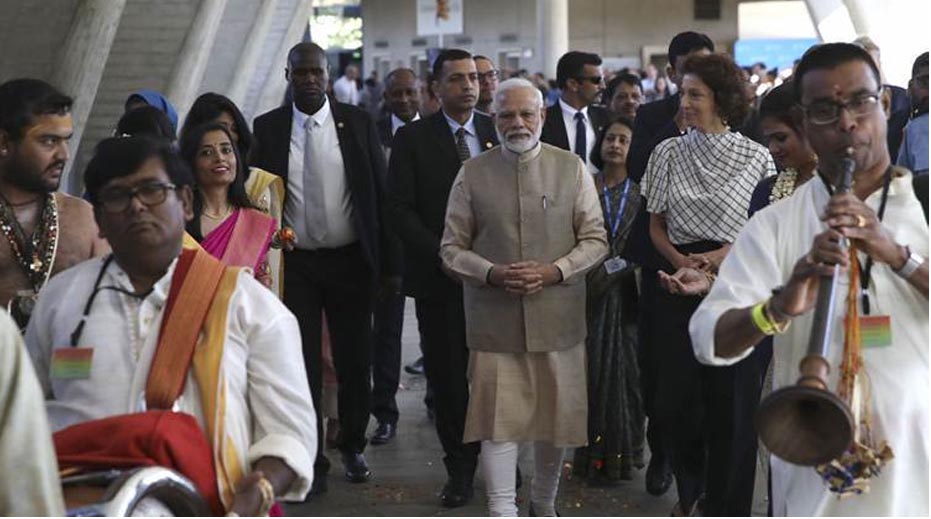 In ‘New India’, noose tightening on corruption, nepotism: PM Modi in France