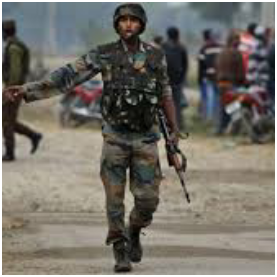 Militants hurl grenade at Police station in Shopian