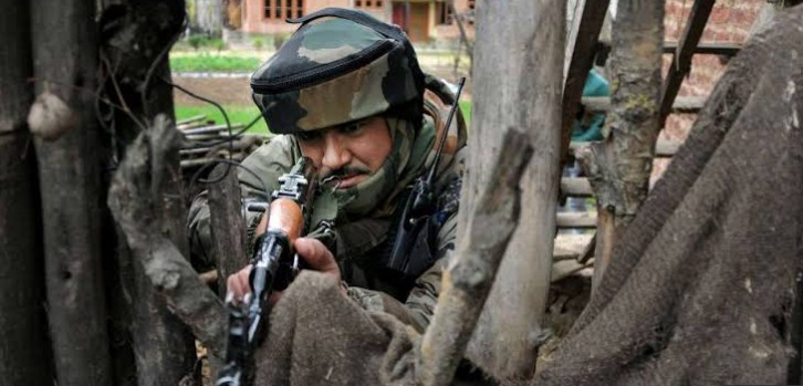 Ganderbal police arrests terrorist associate