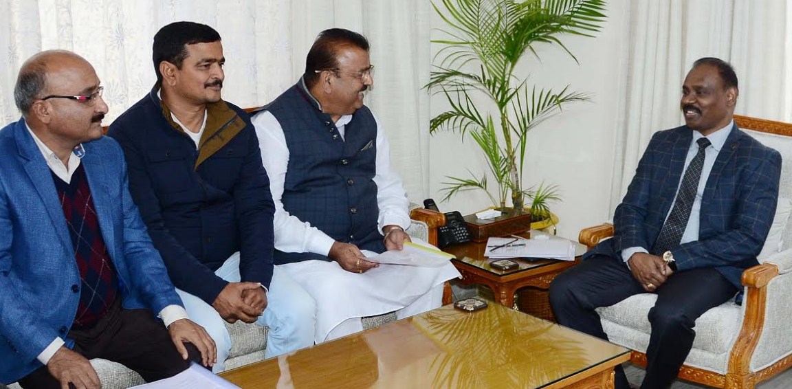 Delegation led by former Minister meets Lieutenant Governor