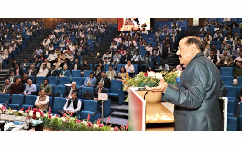 Law student moves SC seeking intervention in pleas against abrogation of Article 370