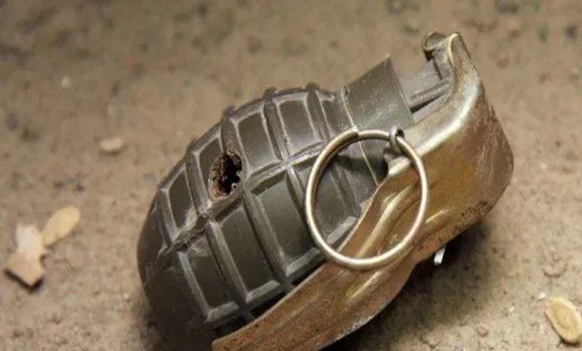 ASI, CRPF trooper, 4 civilians injured in Pakherpora grenade attack