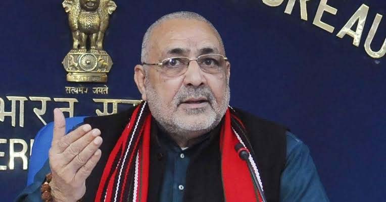 Wish Kashmiri pandits go back and live happily in new Kashmir: Minister Giriraj Singh