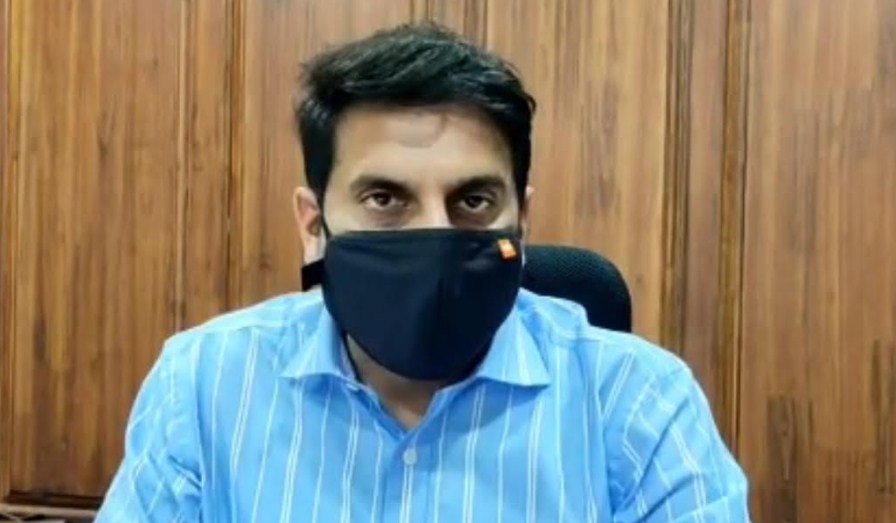 Vaccination & Covid Appropriate Behaviour (CAB) are weapons to defeat the pandemic: DC Srinagar