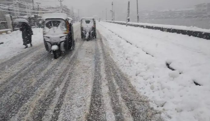 Kashmir Reports 2nd Death Due To covid-19, J&K Toll 48