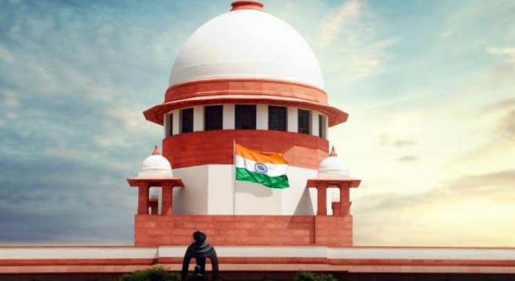 Delhi oxygen crisis: Supreme Court talks tough, asks Centre to supply 700 MT of life-saving gas daily