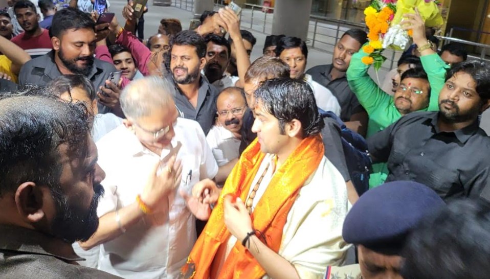 Kavinder meets Dhirendra Shastri, backs Baba’s ideology on Hindu culture