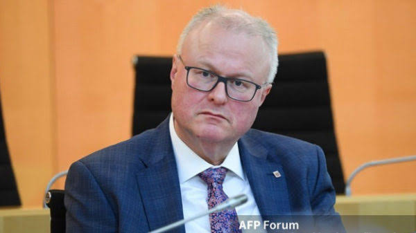 German Finance Minister commits suicide as Coronavirus hits economy