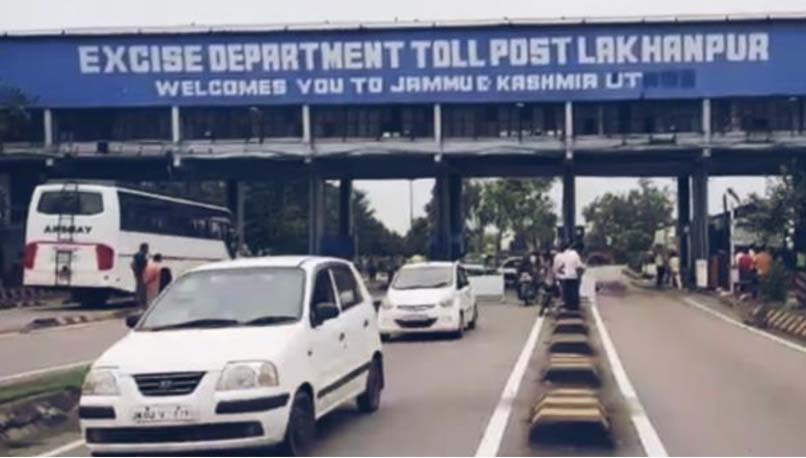 Maximum halt time reduces at Lakhanpur with effective measures,  2500 LMVs, 2800 trucks pass in 24 hours; 6000-7000 people cross Lakhanpur everyday