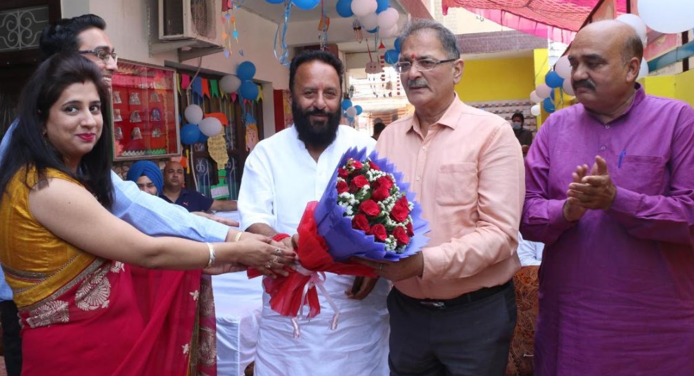 Security forces rendering yeoman’s service in Kashmir: Kavinder