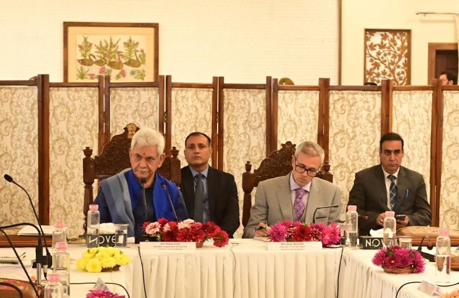 Lt Governor chairs 83rd University Council Meeting of Kashmir University