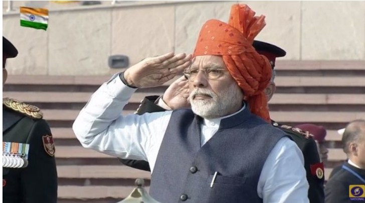 PM Modi pays homage to fallen soldiers at National War Memorial on Republic Day