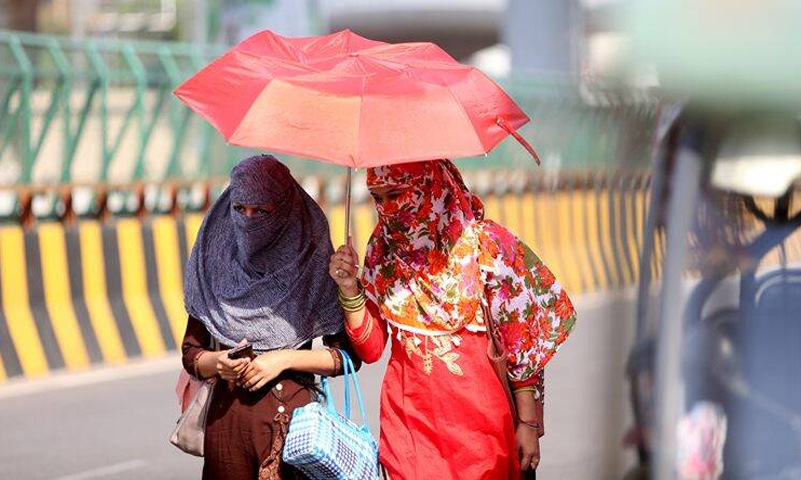 At 43.5 degrees Celsius, Delhi records hottest April day in 12 years