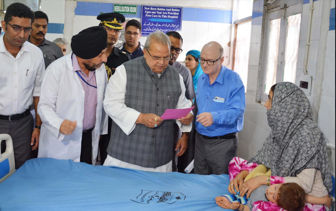Governor takes round of city,  Visits different localities
