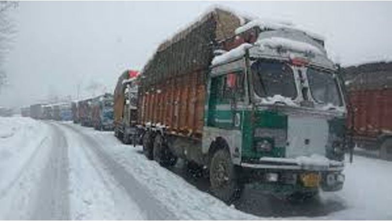 Highways in Kashmir closed as valley receives fresh snowfall