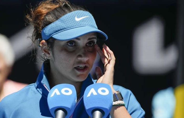 Netizens salute Sania Mirza as she gets emotional after her last Australian Open match