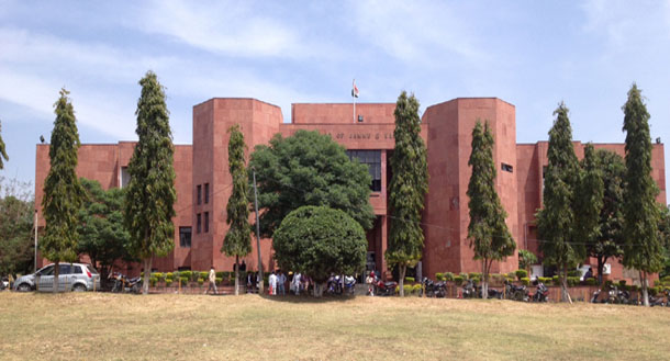 Coronavirus: Functioning in both wings of J&K High Court restricted to urgent matters