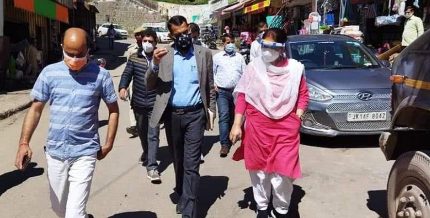 DC inspects enforcement of COVID control measures in Chenani town
