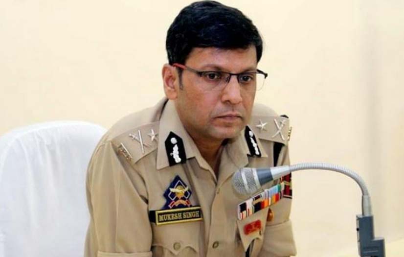 IGP Jammu visits Kathua-Samba, reviews Law & Order situation